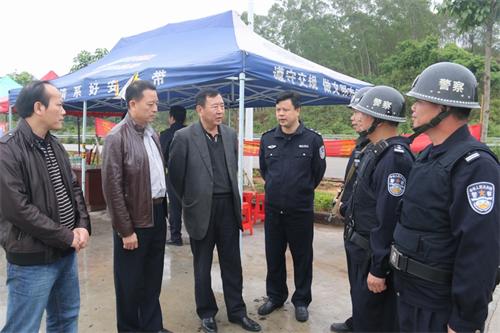 自治区公安厅副厅长李跃到岑溪检查指导反恐工作